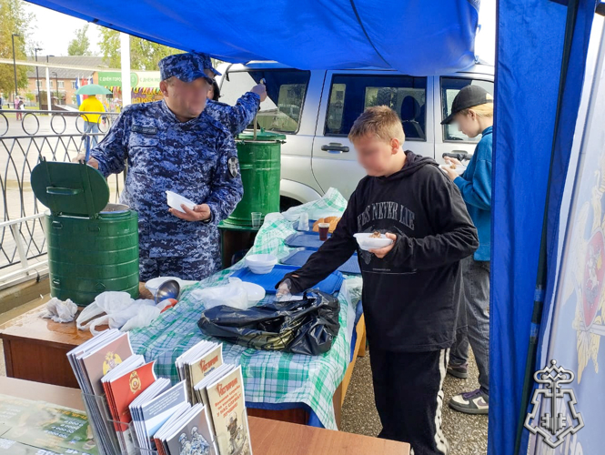 Сотрудники вневедомственной охраны приняли участие в патриотическом мероприятии