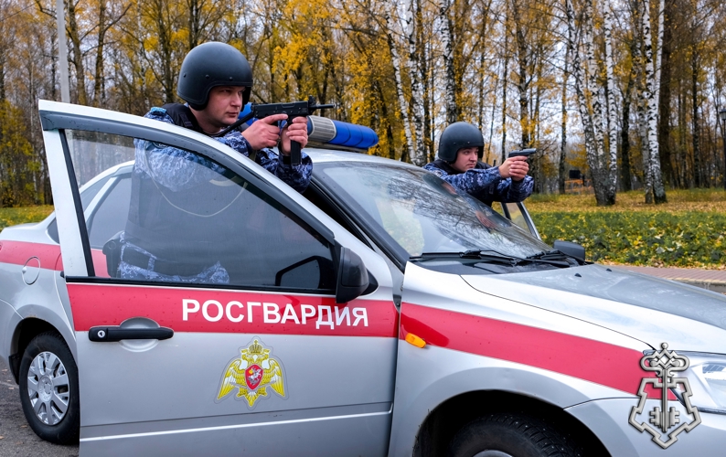 В СМОЛЕНСКОЙ ОБЛАСТИ СОТРУДНИКИ ВНЕВЕДОМТСВЕННОЙ ОХРАНЫ БОЛЕЕ 105 РАЗ ВЫЕЗЖАЛИ ПО СИГНАЛАМ "ТРЕВОГА" ЗА ПРОШЕДШУЮ НЕДЕЛЮ