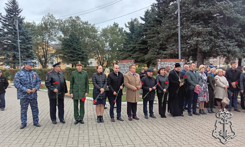 Сотрудники росгвардии приняли участие в митинге в городе Вязьме
