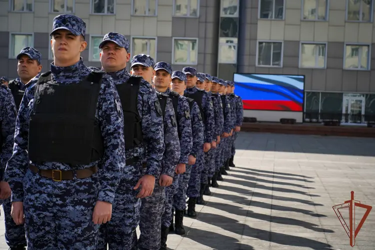 ГЛАВНОЕ УПРАВЛЕНИЕ РОСГВАРДИИ ПО ГОРОДУ МОСКВЕ ЗАПУСТИЛО  ФЛЕШМОБ К ЮБИЛЕЮ ВЕДОМСТВА (ВИДЕО)