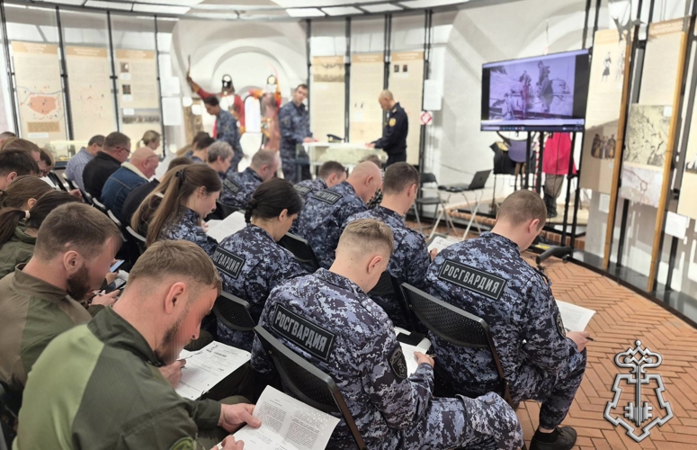 СОТРУДНИКИ ВНЕВЕДОМСТВЕННОЙ ОХРАНЫ ПРИНЯЛИ УЧАСТИЕ В АКЦИИ "ДИКТАНТ ПОБЕДЫ"