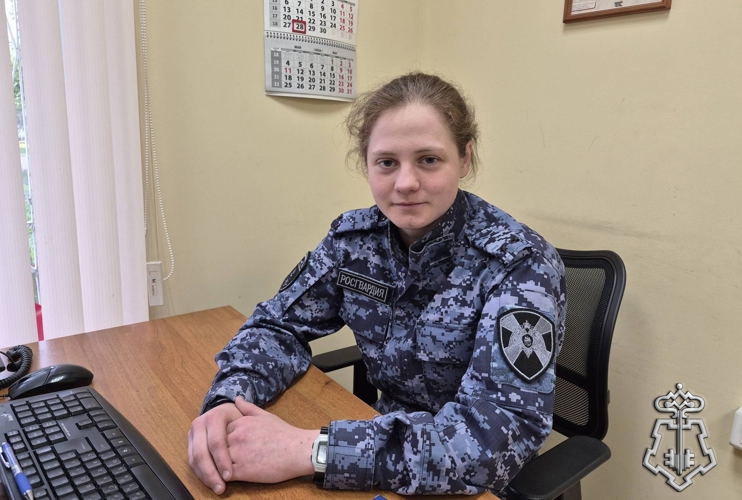СОТРУДНИЦА ВНЕВЕДОМСТВЕННОЙ ОХРАНЫ ОТМЕЧЕНА В РУБРИКЕ "ЗНАЙ НАШИХ" ЗА ДОСТИЖЕНИЯ В ТВОРЧЕСТВЕ
