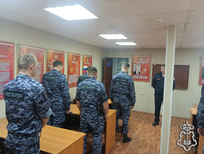 СОТРУДНИКИ ВНЕВЕДОМСТВЕННОЙ ОХРАНЫ ПРОВЕЛИ РИТУАЛ ПАМЯТИ В РАМКАХ "ДНЯ ПАМЯТИ И СКОРБИ"