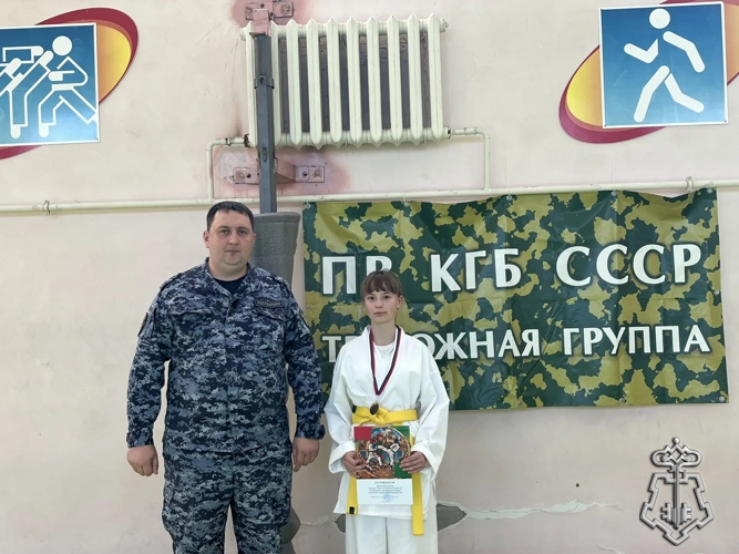 СОТРУДНИКИ РОСГВАРДИИ ОРГАНИЗОВАЛИ МЕРОПРИЯТИЕ ПО РУКОПАШНОМУ БОЮ В РОСЛАВЛЕ